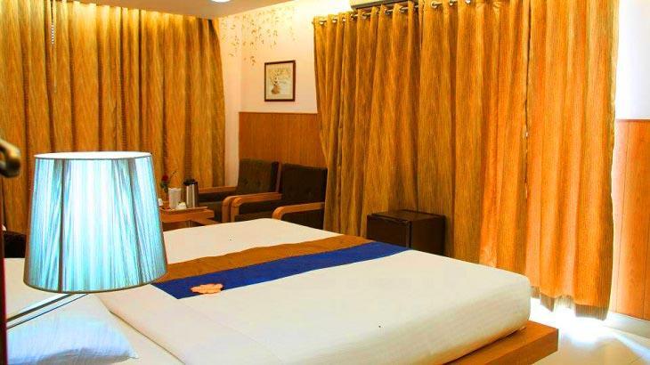 La Promenade Hotel Ковалам Екстериор снимка
