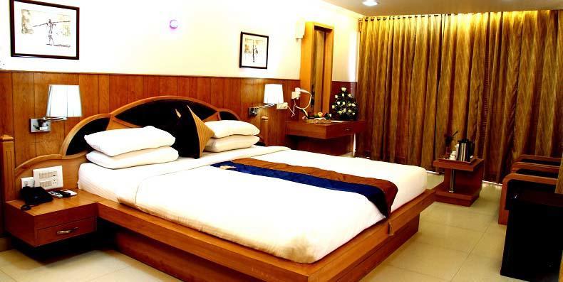 La Promenade Hotel Ковалам Екстериор снимка