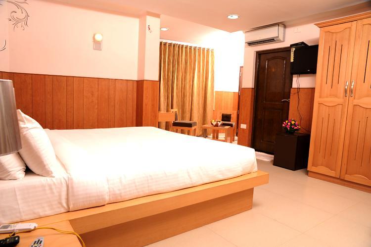 La Promenade Hotel Ковалам Екстериор снимка